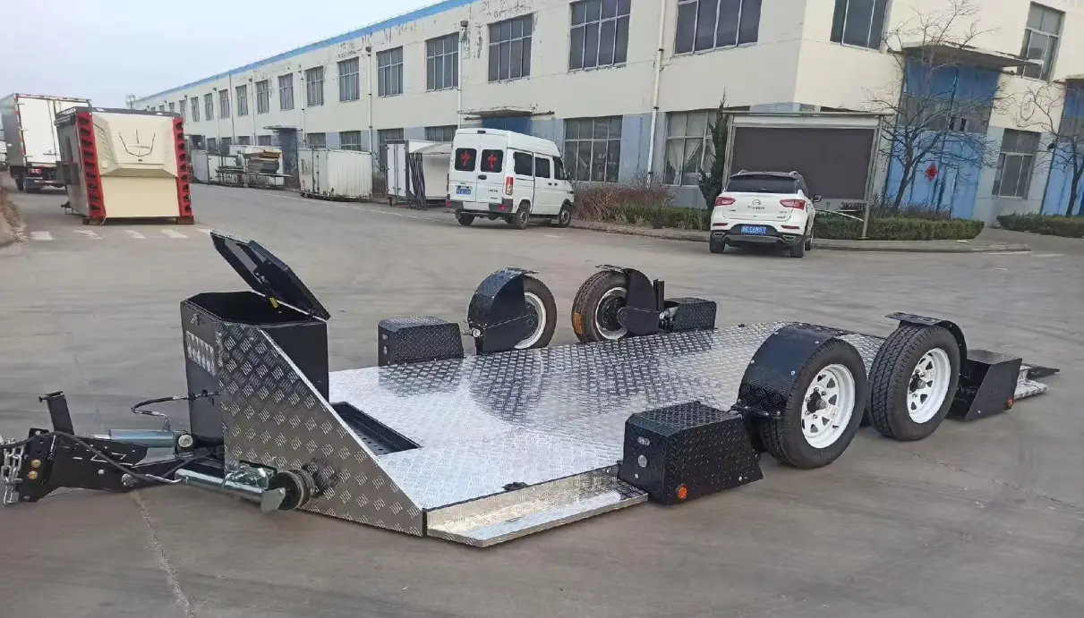 2,5T dvojnápravový hydraulický zdvíhací príves