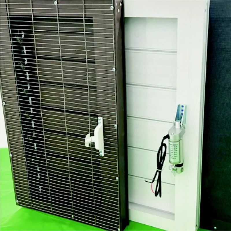 Manuálne a automatické rolety pre nákladné autá